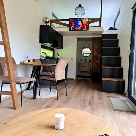 Noemi Pod Ziarom Chalet *
