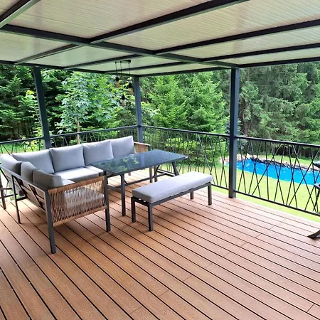 Noemi Pod Ziarom Chalet Komjatná